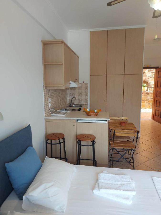 Anarrousa Studios & Apartments Évdilosz Kültér fotó